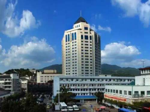浙江省臺州醫(yī)院隆鼻價格是多少？不同方案報價全解析，錢包黨必看